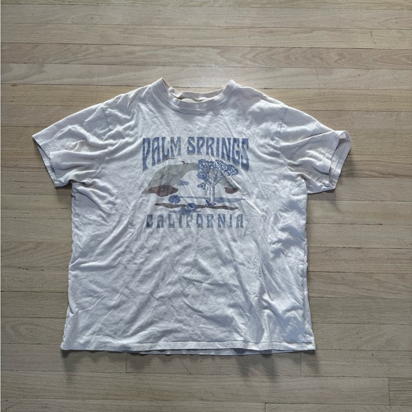 Abercrombie and Fitch White Graphic T-Shirt - Picture 1 of 7